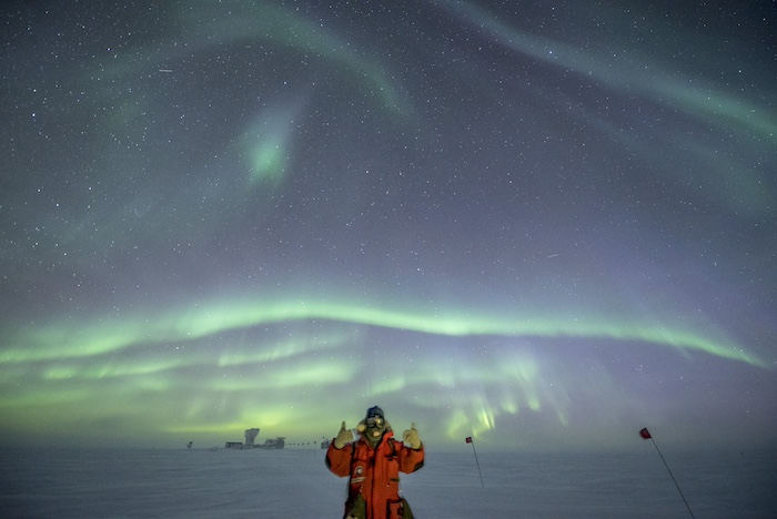 Unter den Polarlichtern der Antarktis